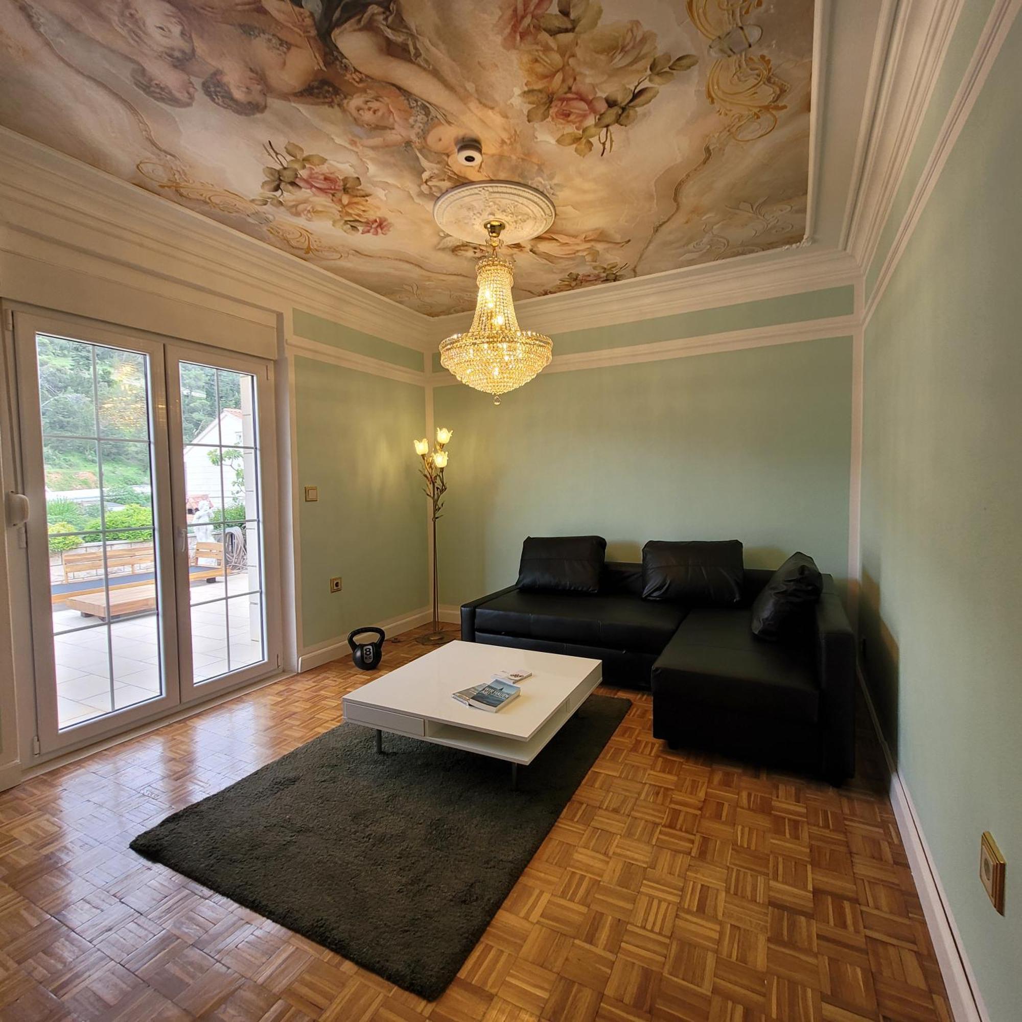 Bakarosa Apartment *